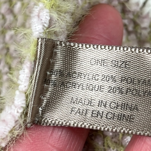 Anthropologie Saturday Sunday pink  cream chenille blanket poncho / cape - Picture 4 of 10